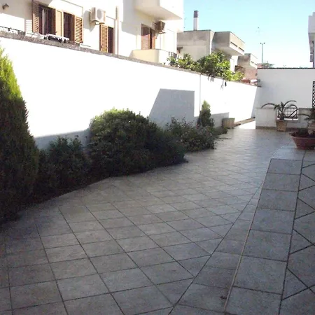 La Casa Di Mary דירה לצ'ה